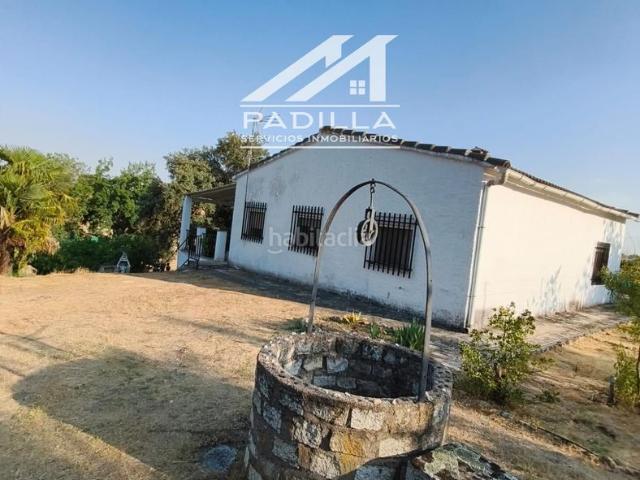 Chalet en venta en Méntrida. CHALET INDEPENDIENTE CON PISCINA Y AMPLIA PARCELA EN MENTRIDA. Chalets.