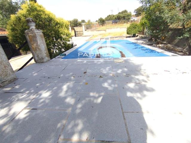 Chalet en venta en Méntrida. FAMTASTICA FINCA RUSTICA CON PISNA, CASA, LUZ Y AGUA. Chalets.