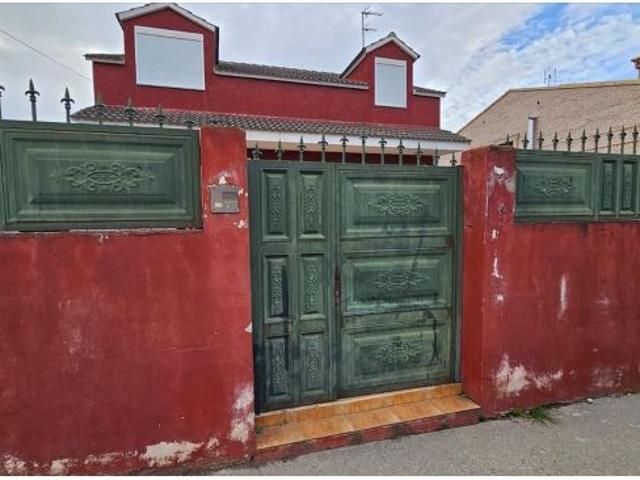 Chalet en Venta en Méntrida, Toledo