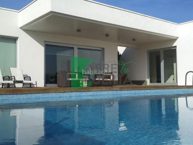Chalet en venta en Merca A. Chalets Merca.