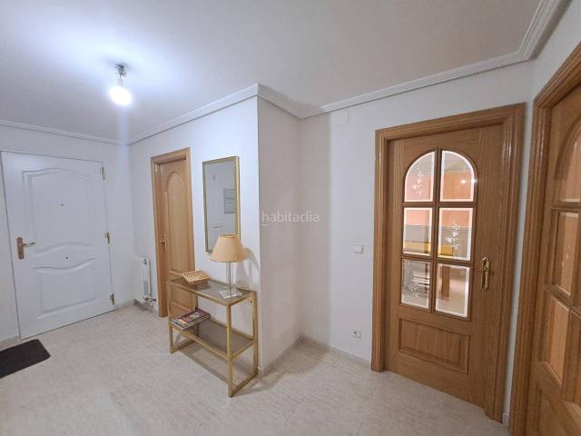 Chalet en venta en Merindad de Río Ubierna. ESTUPENDO CHALET COMO NUEVO CON JARDIN Y GARAJE A UN PASO DE BURGOS. Chalets Merindad de Río.