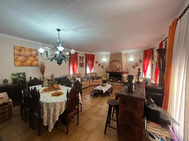Chalet en venta en Miami Platja, Centre Costa Dorada. Chalet con encanto en Miami Playa Espacio, luz y licencia turística!. Chalets Miami.