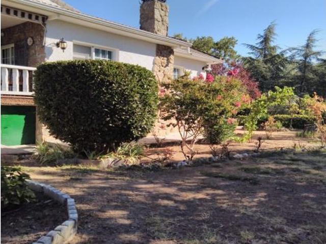 Chalet en Venta en Miraflores de la Sierra, Madrid