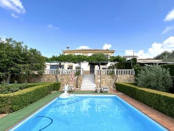Chalet en venta en Mures, Jaén