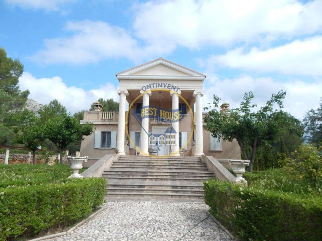 Chalet en venta en Muro de Alcoy. VILLA DE LUJO EN MURO DALCOY. Chalets Muro de.