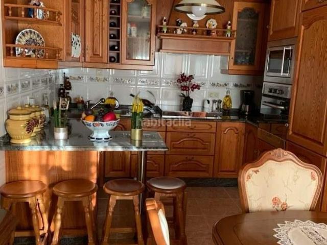 Chalet en venta en Muros. chalet con vistas a la ria de Muros. Excelentes calidades. Chalets.