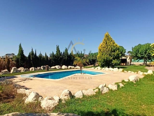 Chalet en venta en Novelda, Alicante