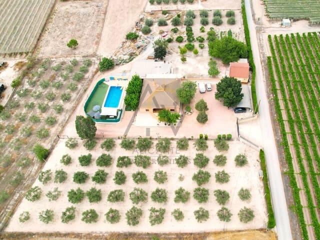 Chalet en venta en Novelda, Alicante
