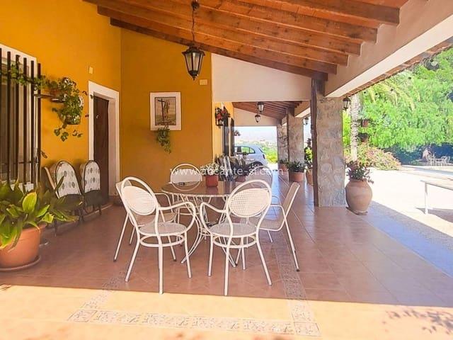 Chalet en venta en Novelda, Alicante