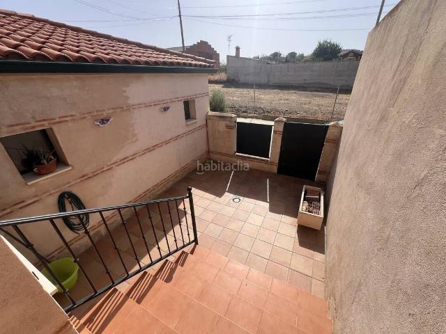 Chalet en venta en Noez. GB gestion inmobiliaria vende excelente chalet en NOEZ, TOLEDO. Chalets.