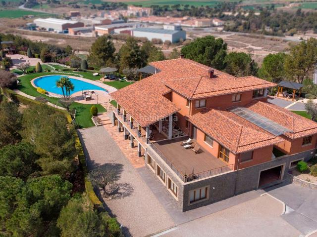Chalet en venta en Navarcles. Chalets.