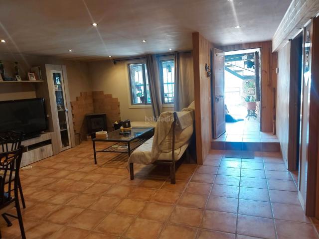 Chalet en venta en Navas del Rey. Ocasión inmejorable para comprar un chalet independiente en urbanización en Navas del Rey Madrid. Tanto el chalet, construido en. Chalets Navas del.