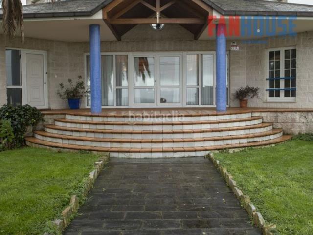 Chalet en venta en Navia. Chalet en venta en Puerto de Vega, 4 dormitorios. Chalets.