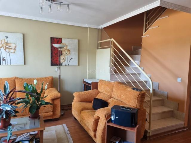 Chalet en venta en Nájera. Chalet adosado en Nájera. Chalets.