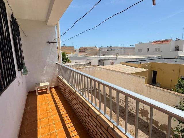 Chalet en venta en Níjar, San Isidro Campohermoso. Gran oportunidad de inversión con excelente versatilidad!. Chalets.