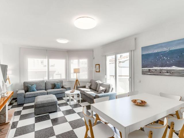 Chalet en venta en Níjar, San José. Vive de Cara al Mediterraneo, a escasos metros de la playa de La Calilla en San José. Chalets.