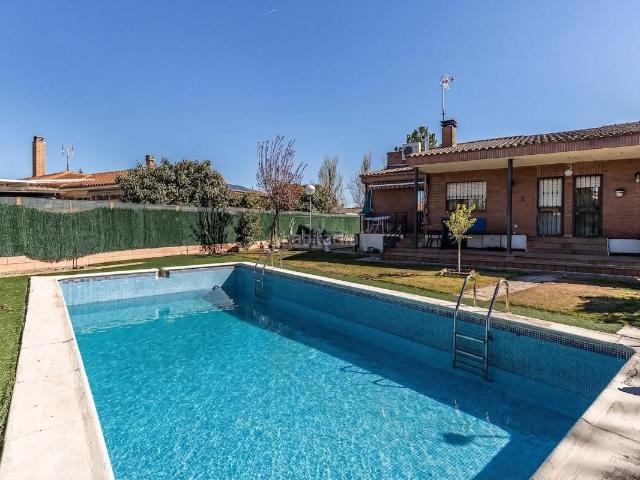 Chalet en venta en Nuevo Baztán, Eurovillas. Chalets Nuevo.