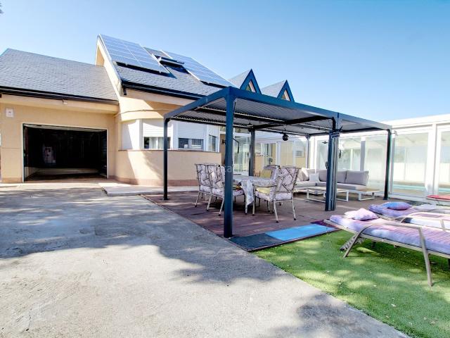 Chalet en venta en Nuevo Baztán, Eurovillas. ¿El chalet definitivo en Eurovillas?. Chalets Nuevo.