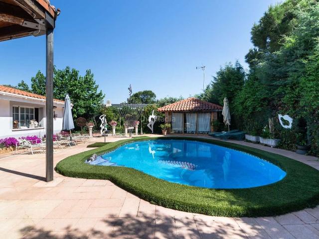 Chalet en venta en Nuevo Baztán, Eurovillas. Nuda Propiedad Chalet en Eurovillas 437.200. Chalets Nuevo.