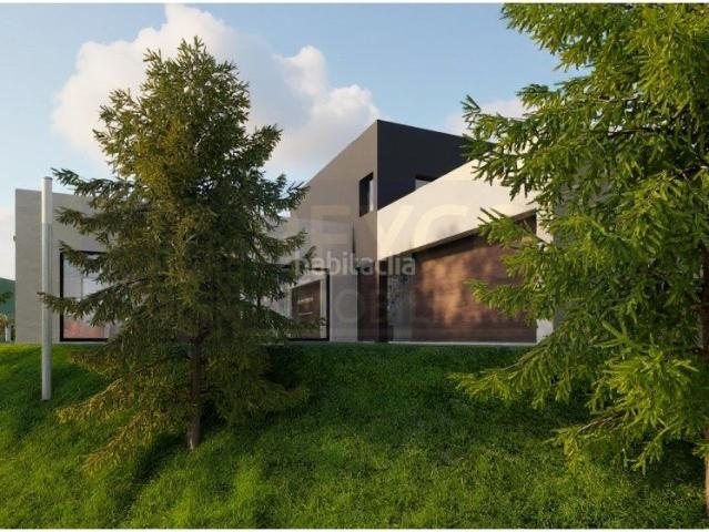 Chalet en venta en Sojuela. Impresionante chalet en construcción en Sojuela en parcela de 800 metros. Chalets.