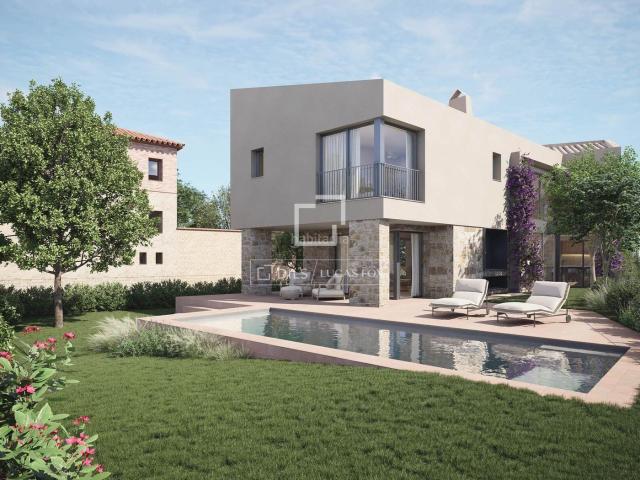 Chalet en venta en Saus, Camallera i Llampaies. Casa moderna de nueva construcción en venta en el Alt Empordà, Girona. Chalets Saus, Camallera i.