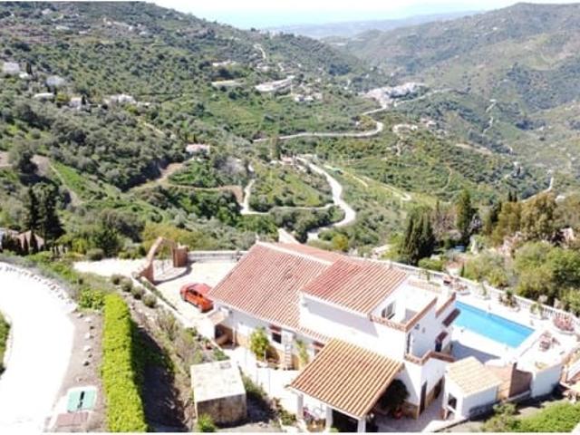 Chalet en venta en Sayalonga, Málaga Costa del Sol