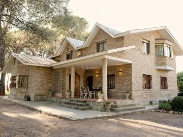 Plaza de Colón, Salamanca - Seguridad, Trastero