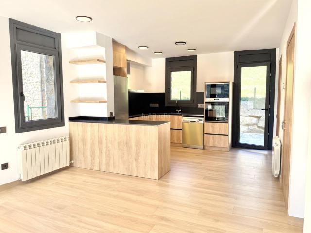 Chalet en venta en Saldes. Casa de obra nueva a la venta con vistas al Pedraforca en Saldes con 4 dormitorios y con parking!. Chalets.