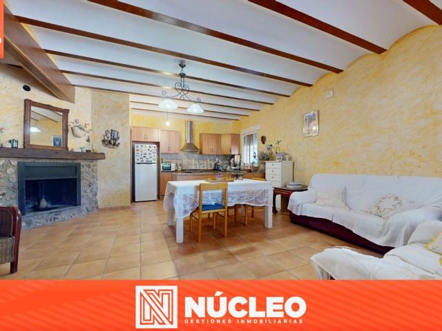 Chalet en venta en Salinas. Chalets.