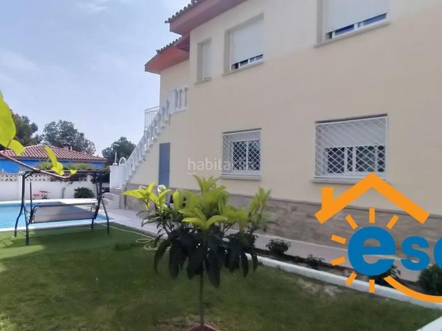 Chalet en venta en Salou, Pla de Maset Cap de Salou Costa Dorada. OPORTUNIDAD ! Chalet Independiente en calle Cosse en Salou con Piscina !. Chalets.