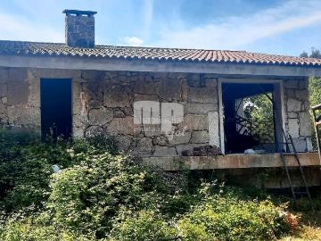 Chalet en venta en Salvaterra de Miño. Chalets Salvaterra de.