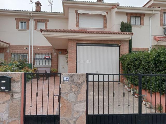 Chalet en venta en San Martín de Valdeiglesias. Venta de chalet en calle zafiro. Chalets San Martín de.