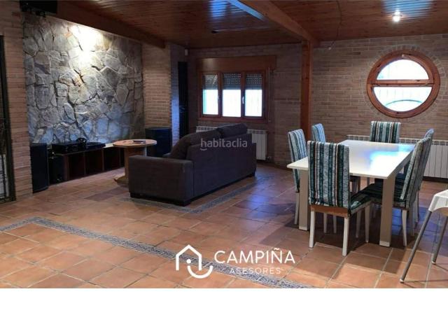 Chalet en venta en San Mateo de Gállego. Chalet independiente con terreno, piscina y muchas comodidades. Chalets San Mateo de.