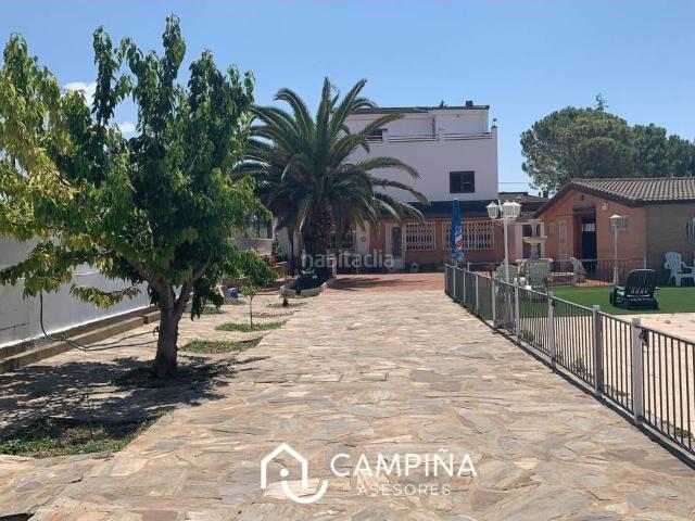 Chalet en venta en San Mateo de Gállego. Chalet independiente con terreno, piscina y muchas comodidades. Chalets San Mateo de.