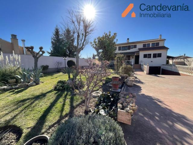 Chalet en venta en San Mateo de Gállego. Chalets San Mateo de.