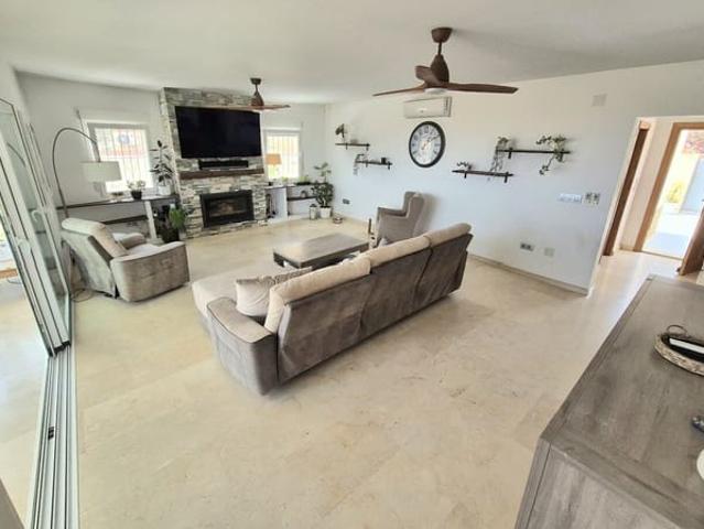 Chalet en venta en San Miguel de Salinas, Alicante Costa Blanca