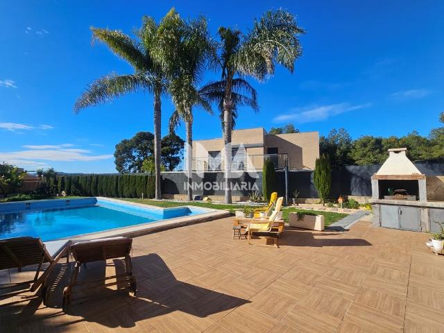 Chalet en venta en San Antonio de Benagéber. Chalets San Antonio de.
