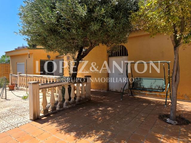 Chalet en venta en San Antonio de Benagéber. Chalets San Antonio de.
