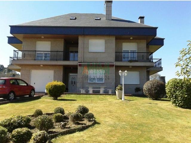 Chalet en venta en San Cibrao das Viñas. Chalets San Cibrao das.