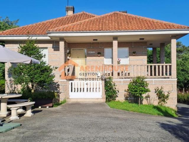 Chalet en venta en San Cibrao das Viñas. Chalets San Cibrao das.