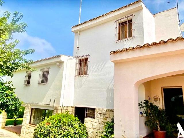 Chalet en venta en San Juan de Alicante, Centro. Chalets San Juan de.