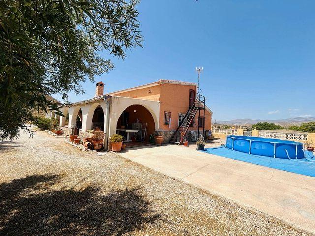 Chalet en venta en San Vicente / Sant Vicent del Raspeig, Alicante Costa Blanca