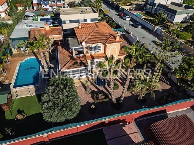 Chalet en venta en San Vicente / Sant Vicent del Raspeig, Alicante Costa Blanca