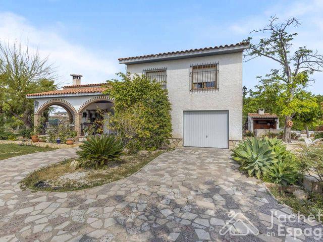 Chalet en venta en San Vicente / Sant Vicent del Raspeig, Alicante Costa Blanca