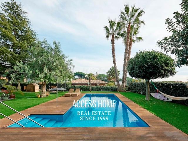 Chalet en venta en Sant Vicenç de Montalt, Santa Maria Balís Can Riera Can Jordi. Exclusiva casa con piscina en zona residencial de Sant Vicenç de Montalt. Chalets Sant Vicenç de.