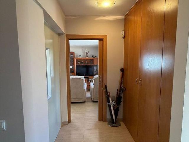 Chalet en venta en Sant Vicenç dels Horts, de 178 m² 5 habitaciones por 610.000