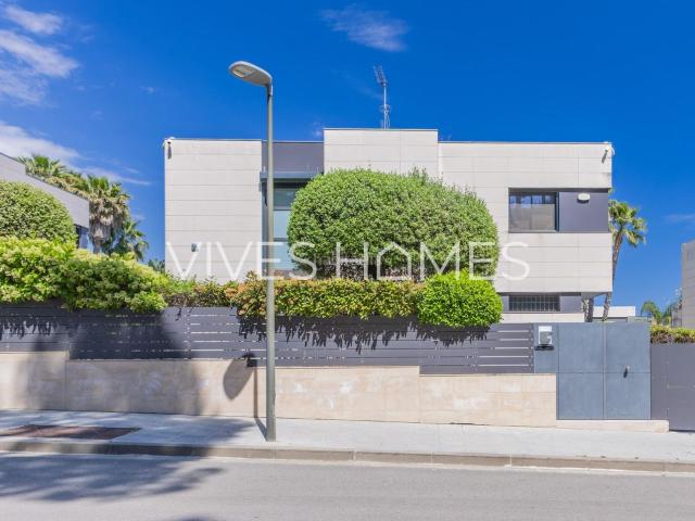 Chalet en venta en Sant Andreu de Llavaneres, Can Sans. CasaChalet en venta en Sant Andreu de Llavaneres. Chalets Sant Andreu de.