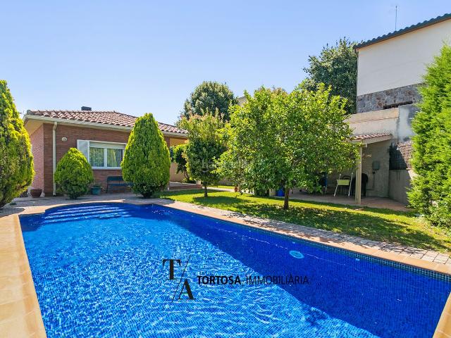 Chalet en venta en Sant Cugat del Vallès, Valldoreix. CASA UNIFAMILIAR CON PISCINA EN VENTA. Chalets Sant Cugat del.
