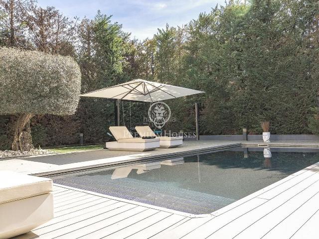 Chalet en venta en Sant Cugat del Vallès, Valldoreix. Espectacular chalet contemporáneo de 600 m2 en Valldoreix. Chalets Sant Cugat del.