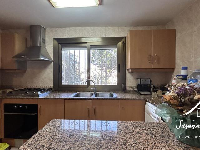 Chalet en venta en Sant Esteve Sesrovires. Casa en venta en Sant Esteve de Sesrovires. Chalets Sant Esteve.